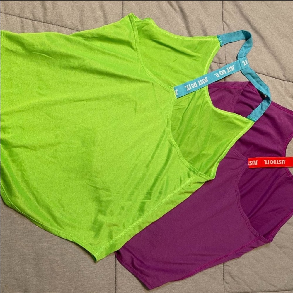 2 Nike Tank Tops - Picture 2 of 3